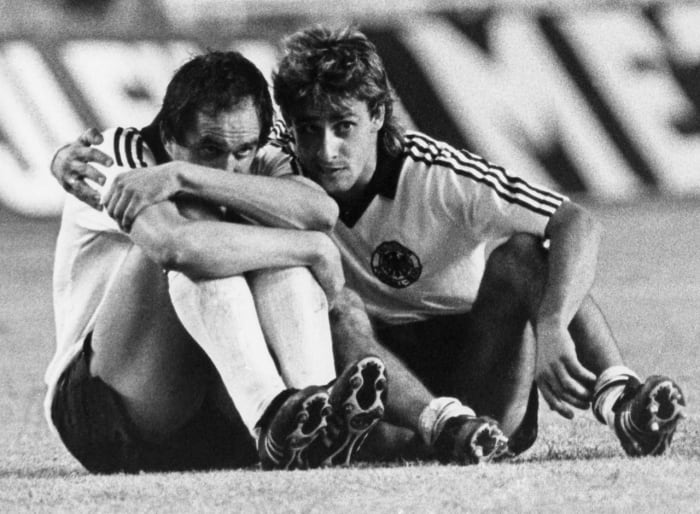 1982-uli-stielike-pierre-littbarski.jpg